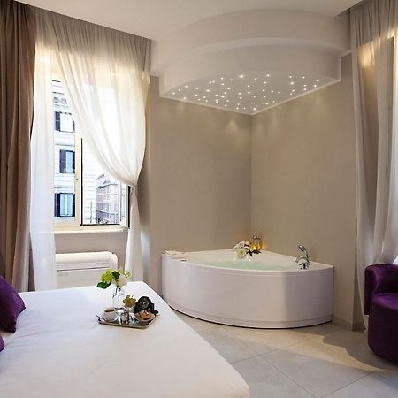 Roman Holidays Boutique Εξωτερικό φωτογραφία